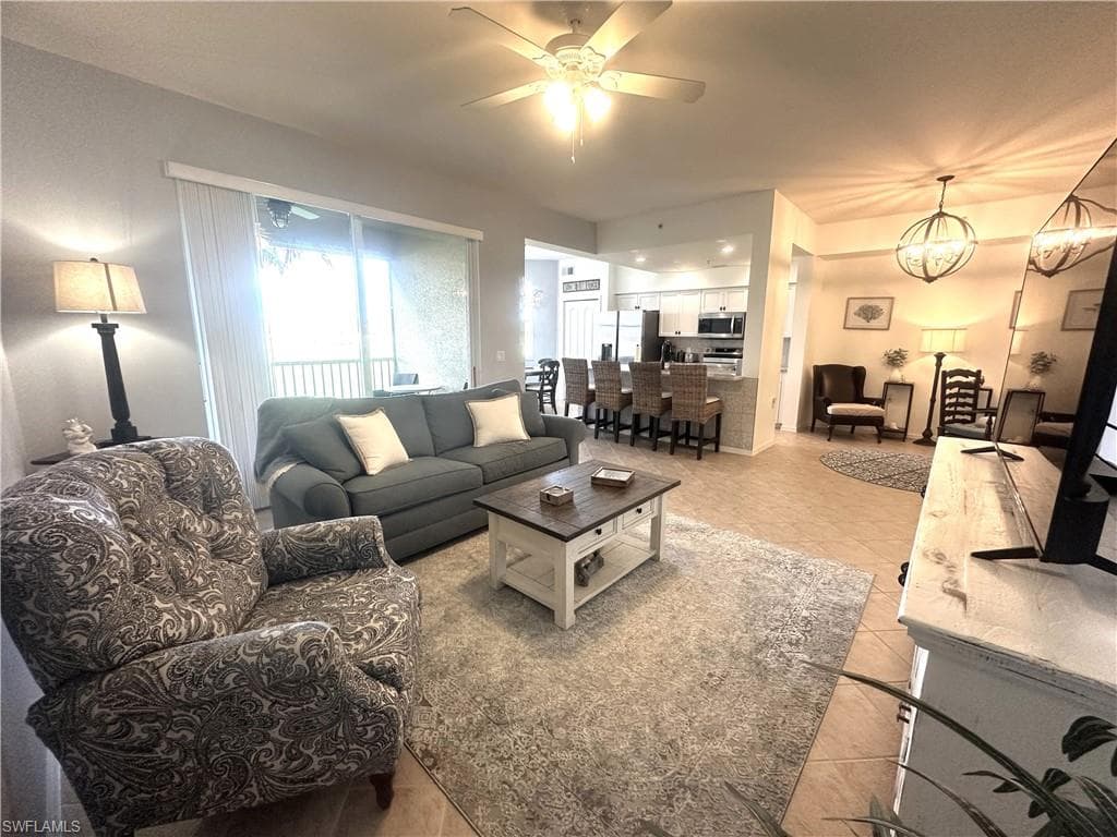 2720 Cypress Trace CIR # 2928, NAPLES FL 34119-13