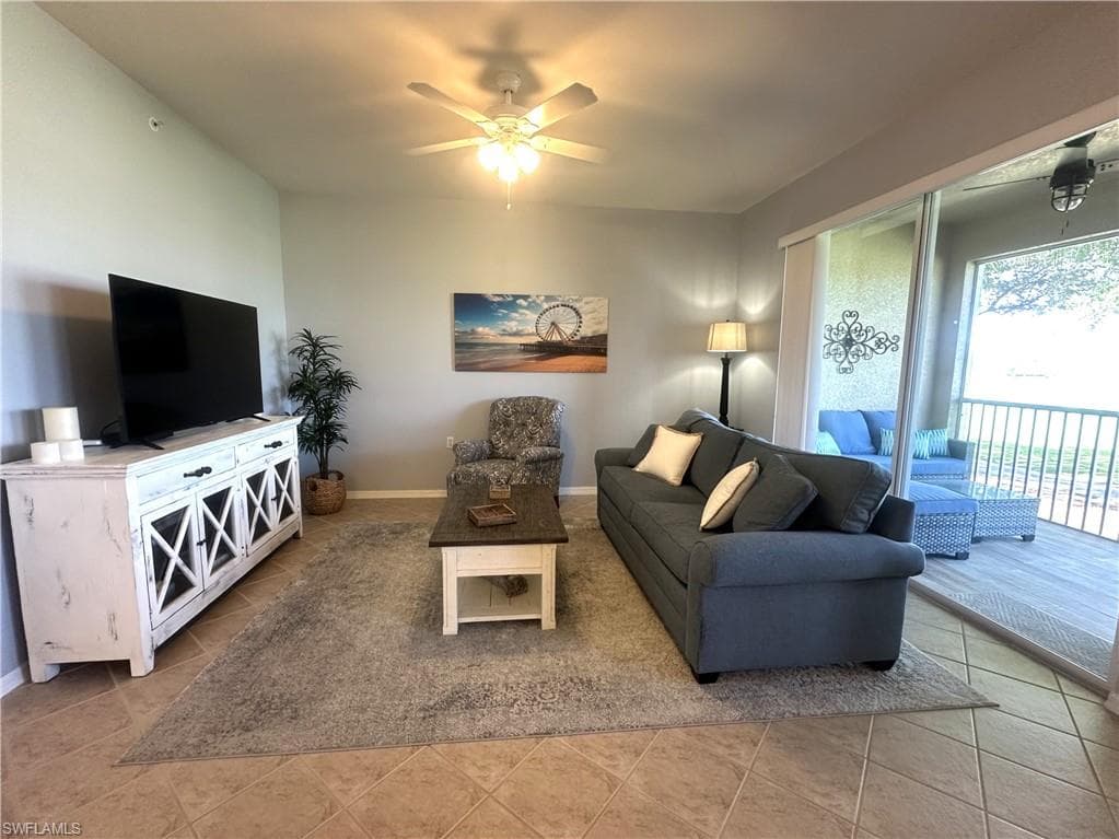 2720 Cypress Trace CIR # 2928, NAPLES FL 34119-14