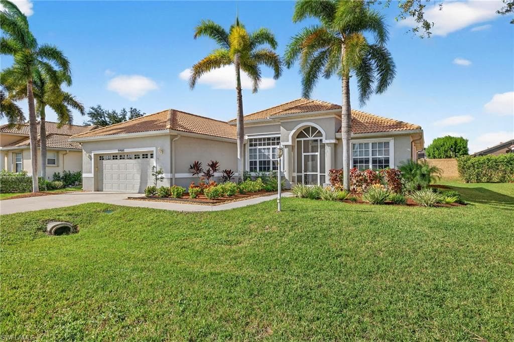 24980 Divot DR, BONITA SPRINGS FL 34135-1
