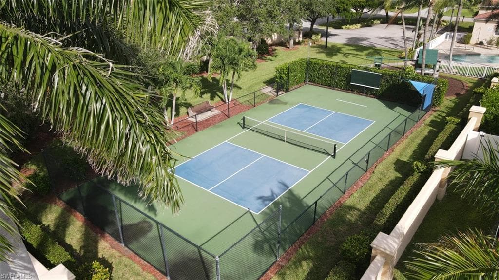 24980 Divot DR, BONITA SPRINGS FL 34135-36