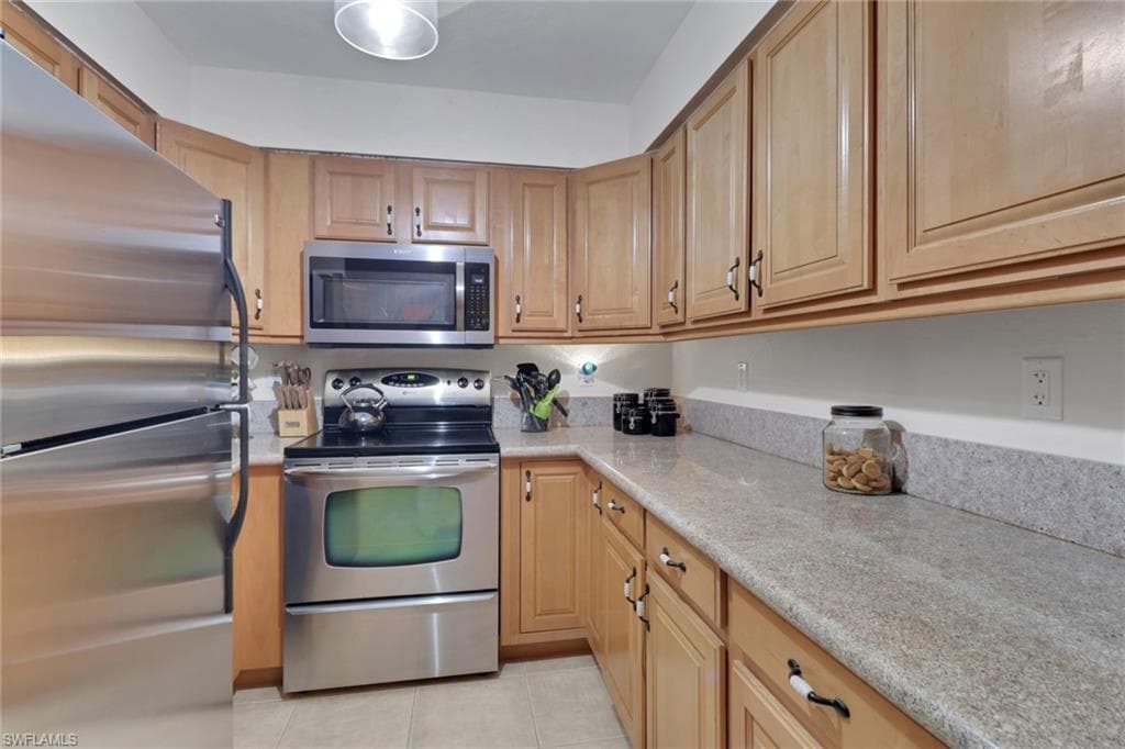 12515 McGregor BLVD # 108, FORT MYERS FL 33919-5