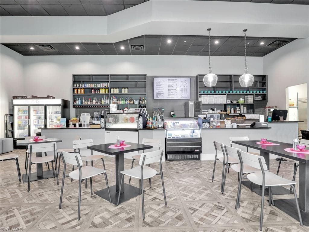 20195 Hartford BLVD-44