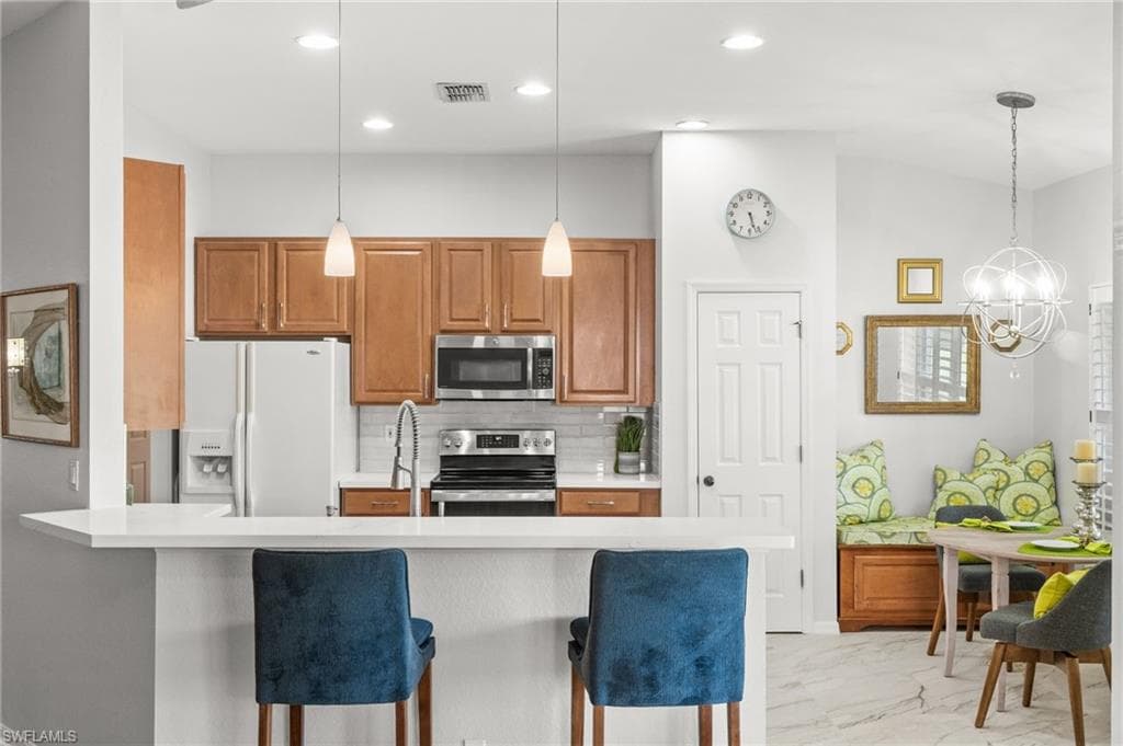 8872 Cedar Hollow DR, FORT MYERS FL 33912-29