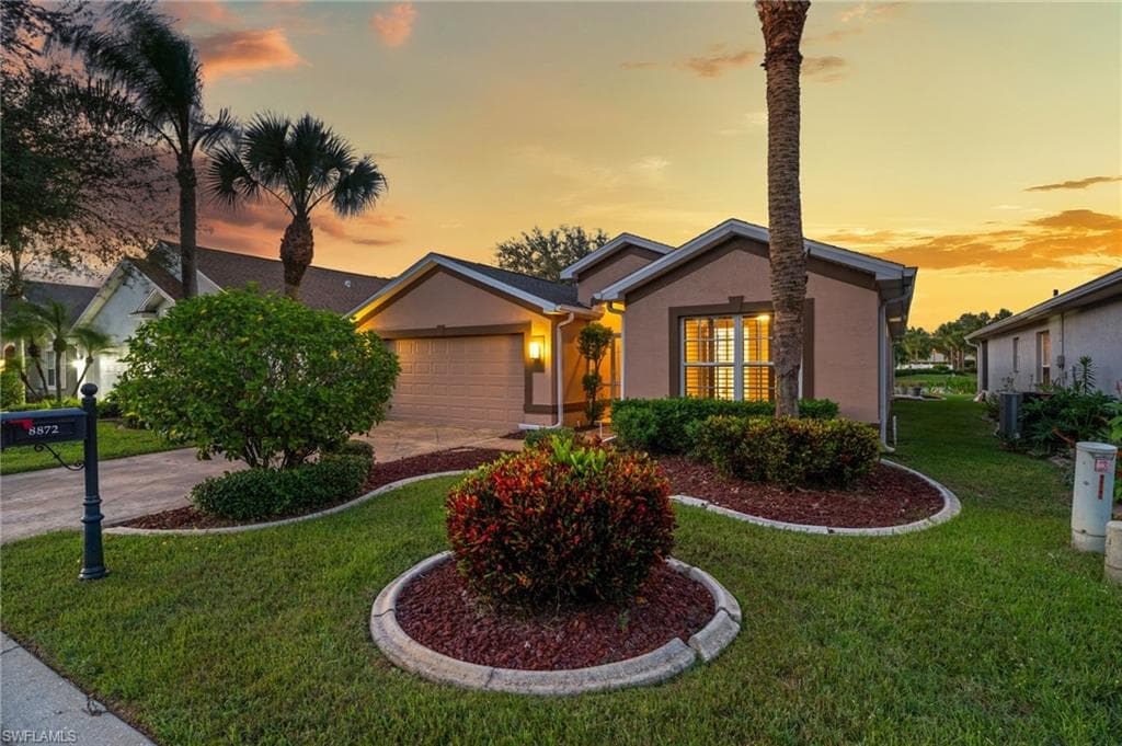 8872 Cedar Hollow DR, FORT MYERS FL 33912-43