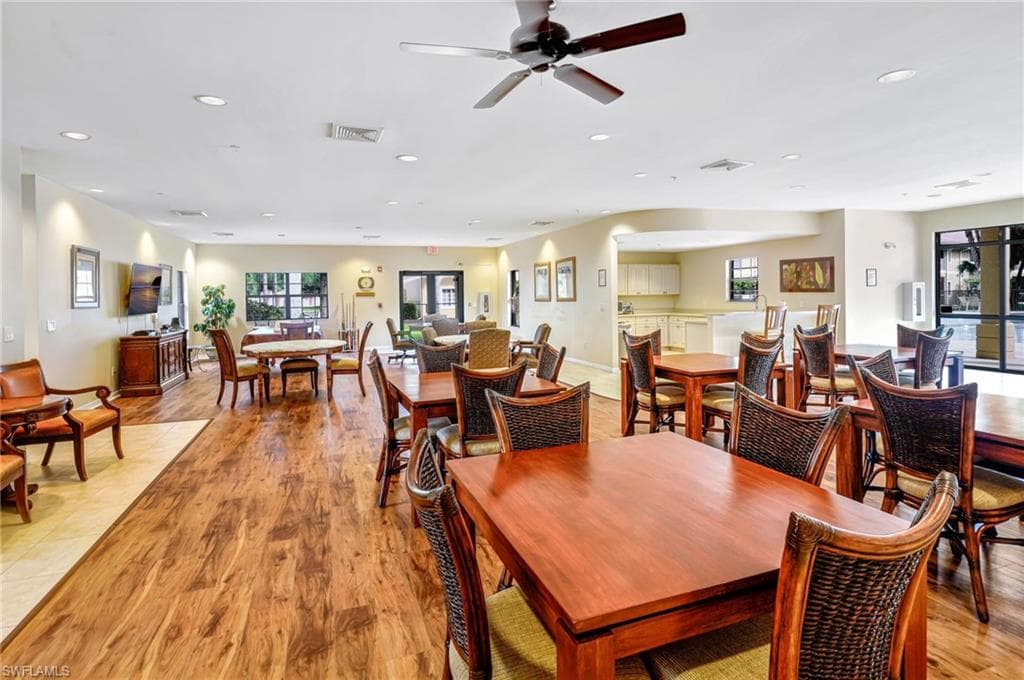 1102 Winding Pines CIR # 205, CAPE CORAL FL 33909-41