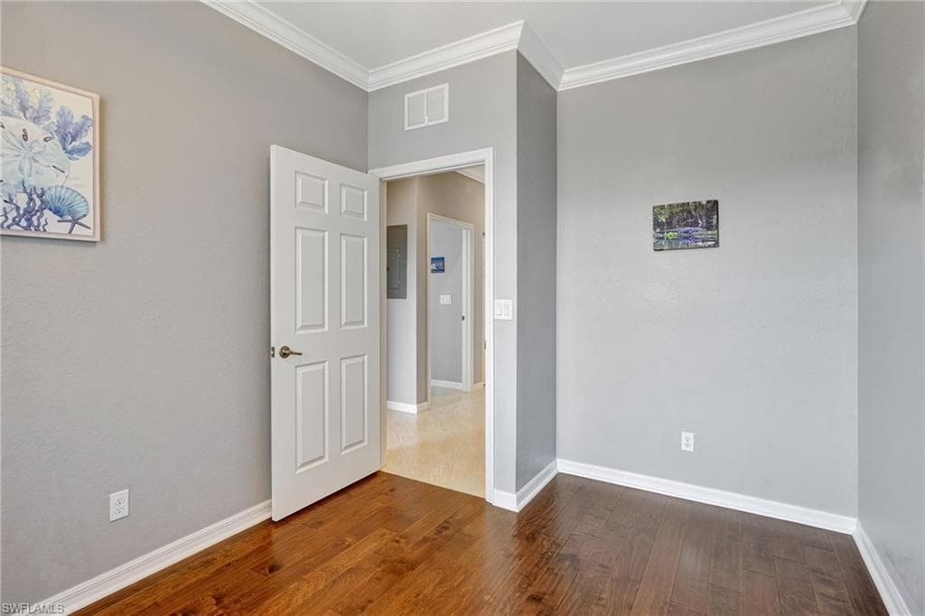 1102 Winding Pines CIR # 205, CAPE CORAL FL 33909-27