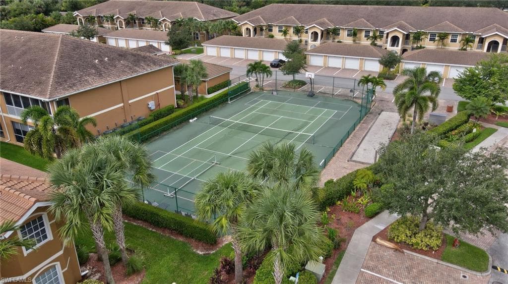 1102 Winding Pines CIR # 205, CAPE CORAL FL 33909-47