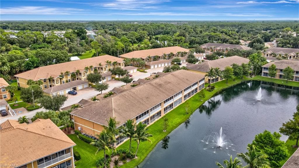 1102 Winding Pines CIR # 205, CAPE CORAL FL 33909-43