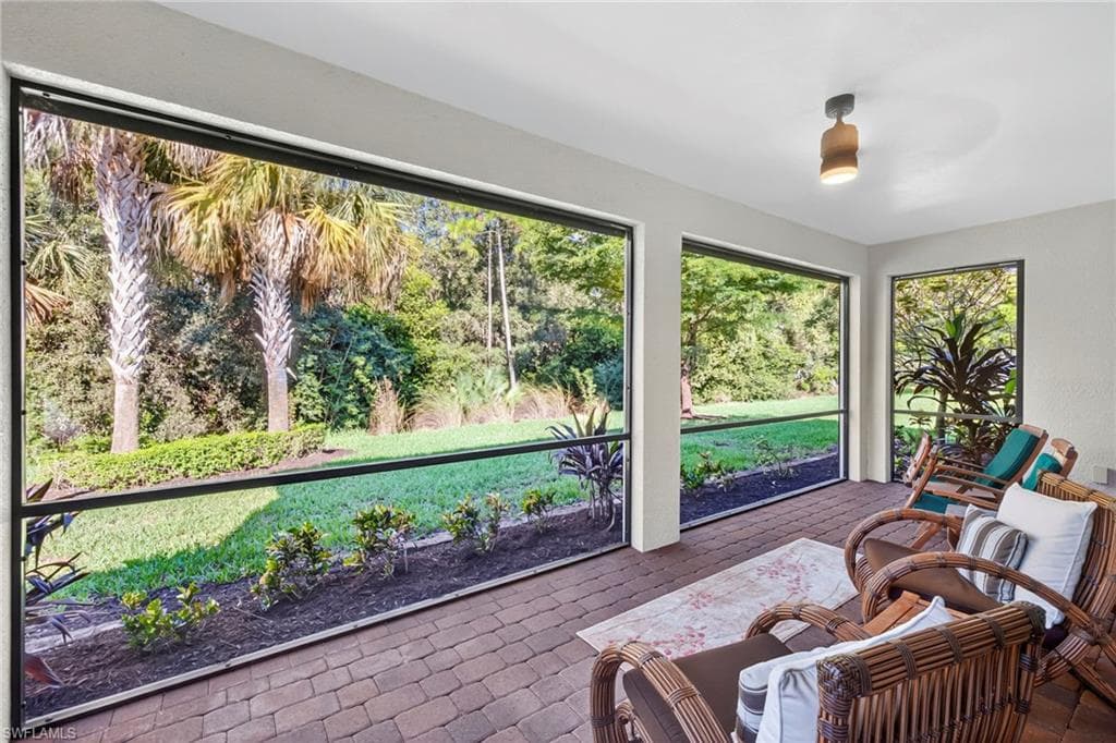 7057 Live Oak DR, NAPLES FL 34114-25