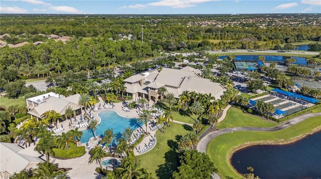 7057 Live Oak DR, NAPLES FL 34114-36