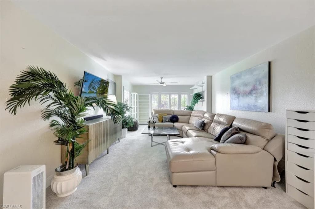 2264 Winkler AVE # 204, FORT MYERS FL 33901-2