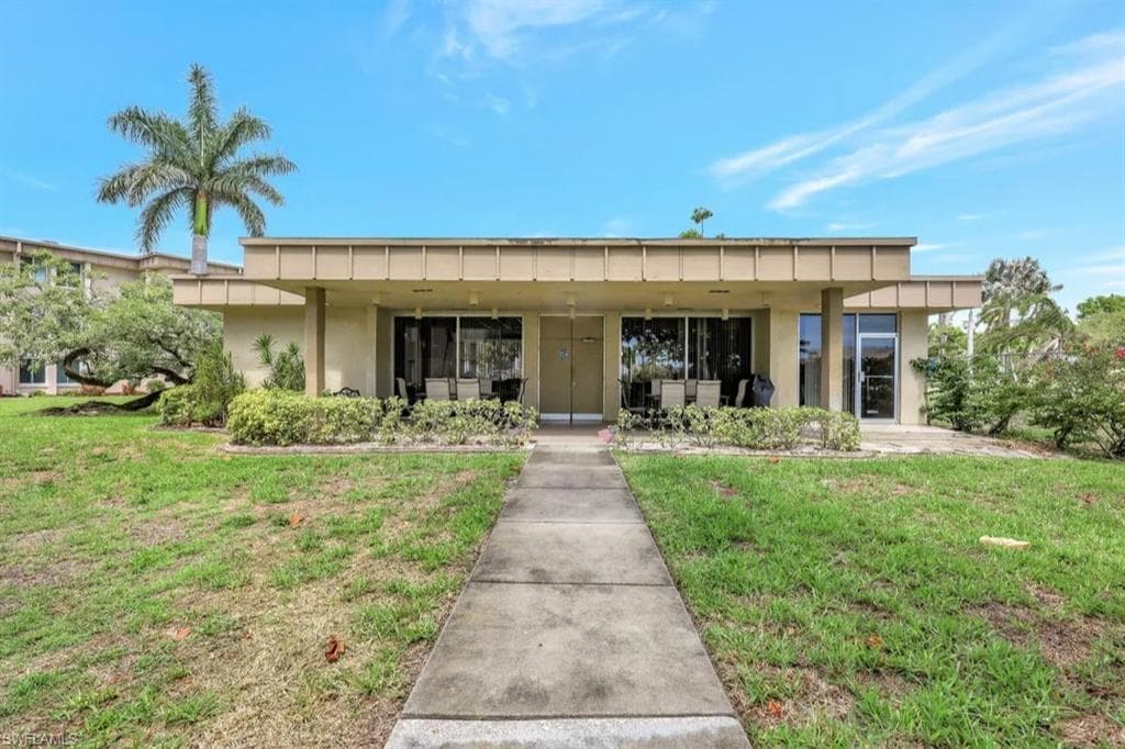 2264 Winkler AVE # 204, FORT MYERS FL 33901-17