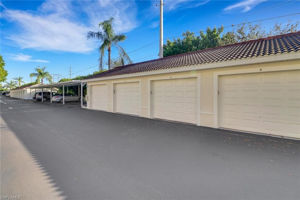 4680 Saint Croix LN # 537, NAPLES FL 34109-42