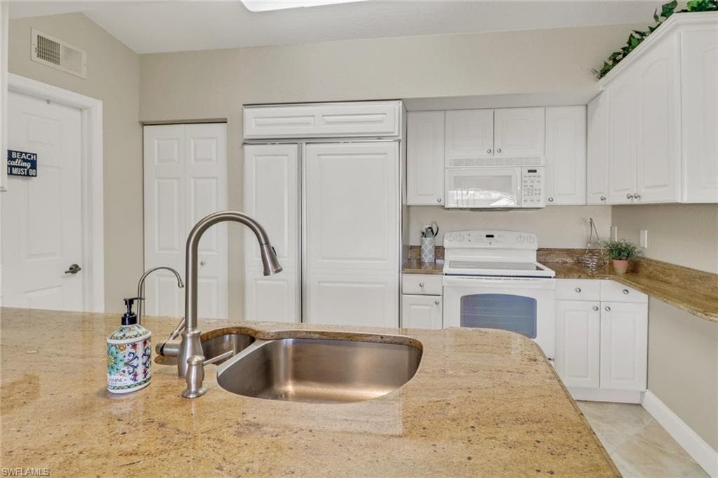 4680 Saint Croix LN # 537, NAPLES FL 34109-11