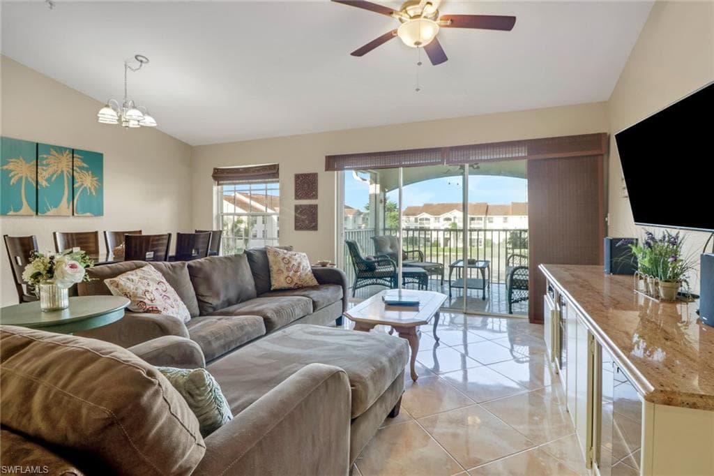 4680 Saint Croix LN # 537, NAPLES FL 34109-2