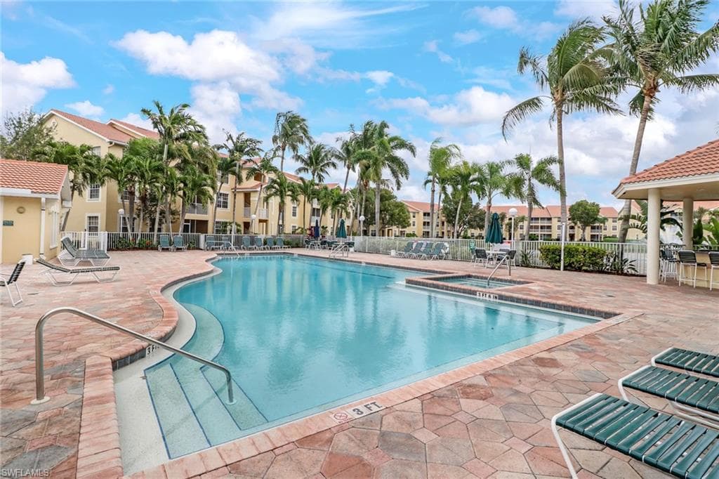 4680 Saint Croix LN # 537, NAPLES FL 34109-27