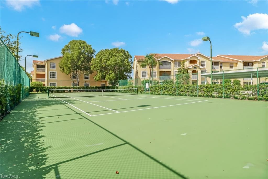 4680 Saint Croix LN # 537, NAPLES FL 34109-32