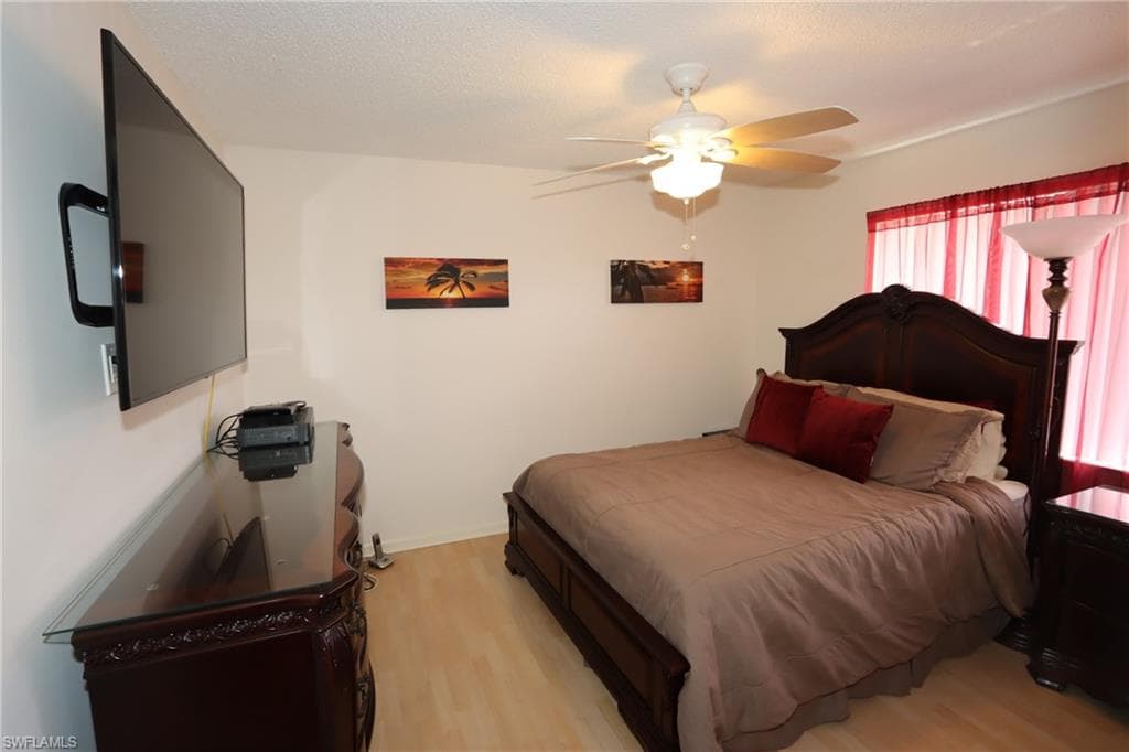 118 Palm DR # 8, NAPLES FL 34112-5