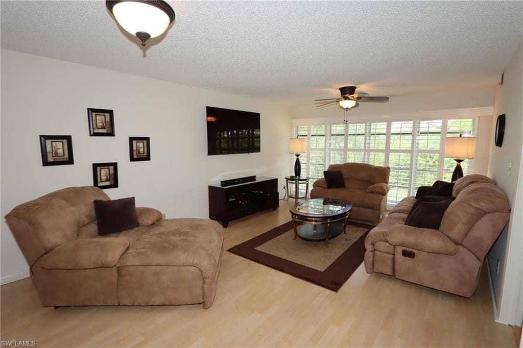 118 Palm DR # 8, NAPLES FL 34112-11