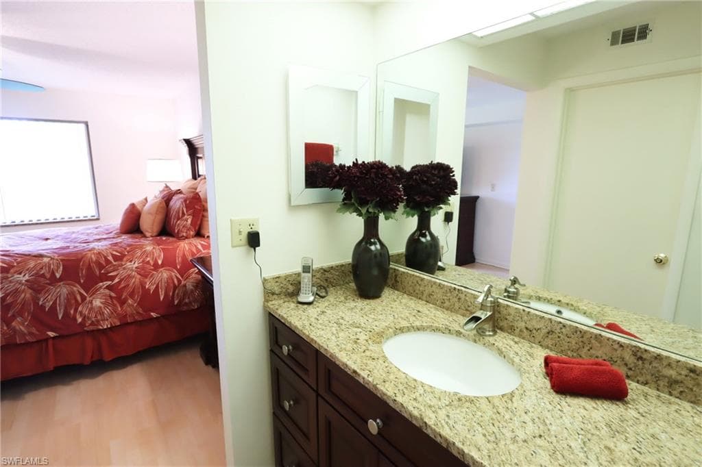 118 Palm DR # 8, NAPLES FL 34112-14