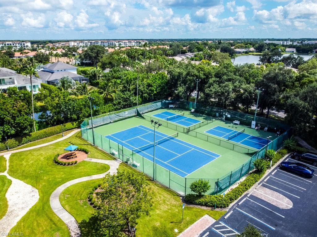 6600 Ilex CIR, NAPLES FL 34109-40