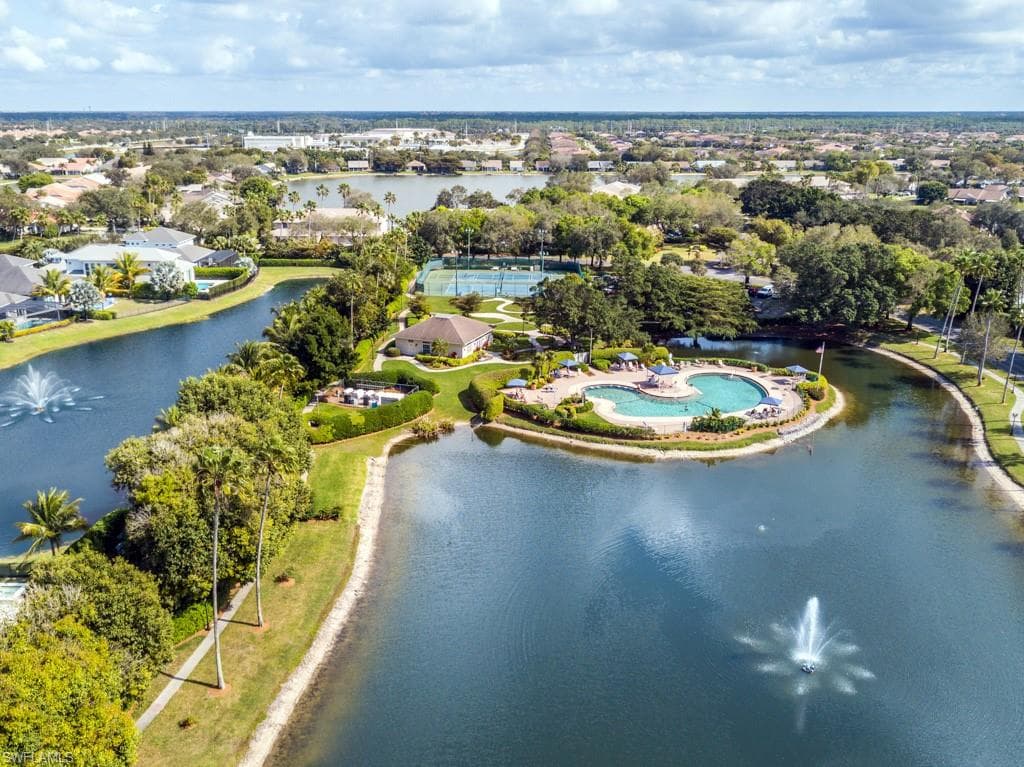 6600 Ilex CIR, NAPLES FL 34109-39