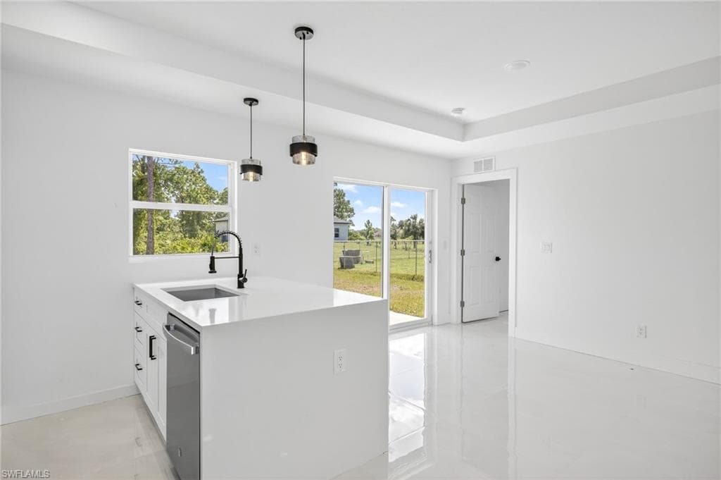 2916 Dora AVE N, LEHIGH ACRES FL 33971-21