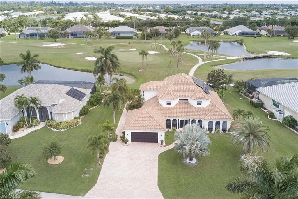 11908 King James CT, CAPE CORAL FL 33991-32