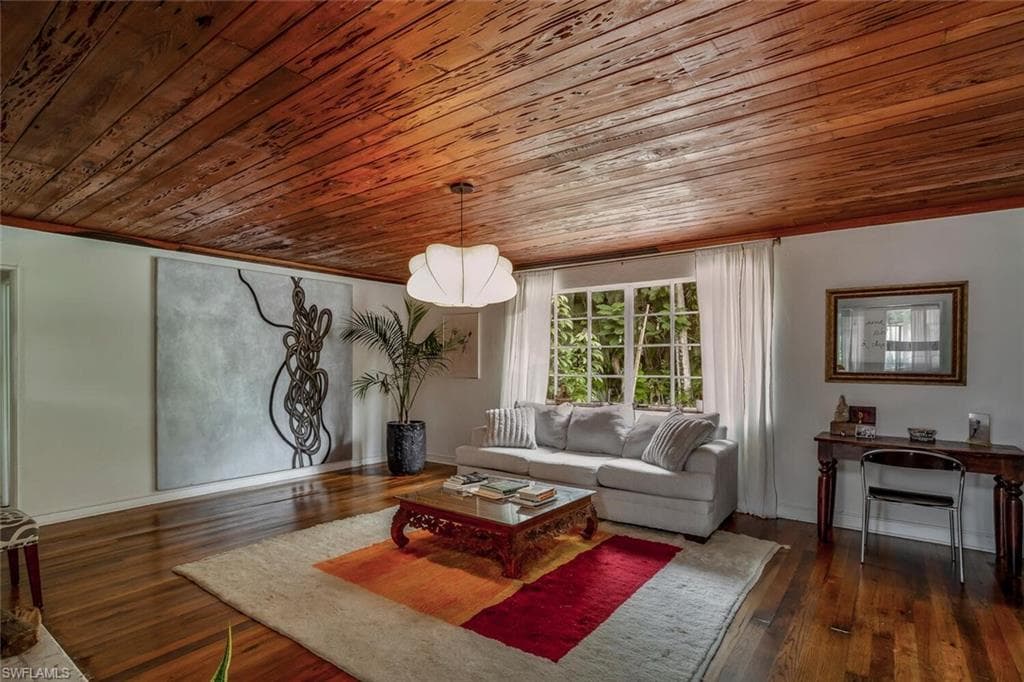 1429 Sandra DR-5