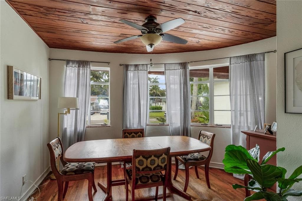 1429 Sandra DR-9