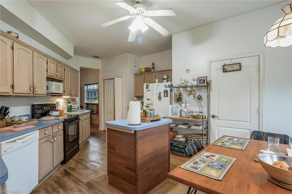 6062 Waterway Bay DR, FORT MYERS FL 33908-12