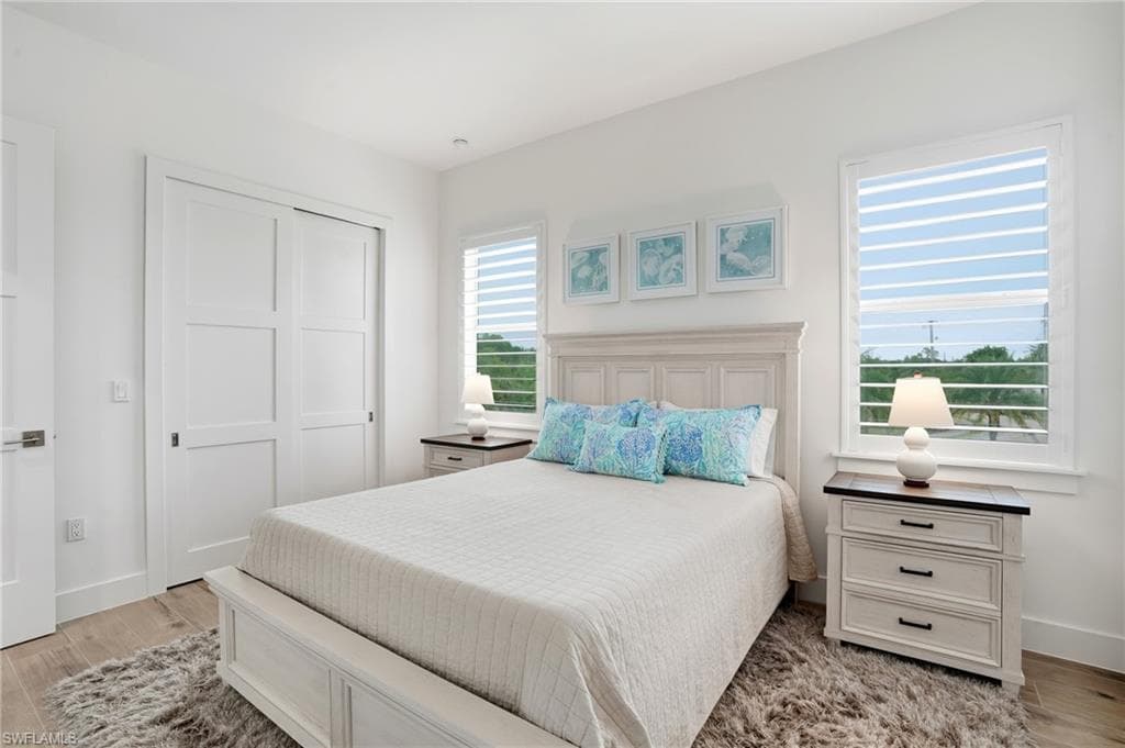 115 Cambria LN, NAPLES FL 34112-17