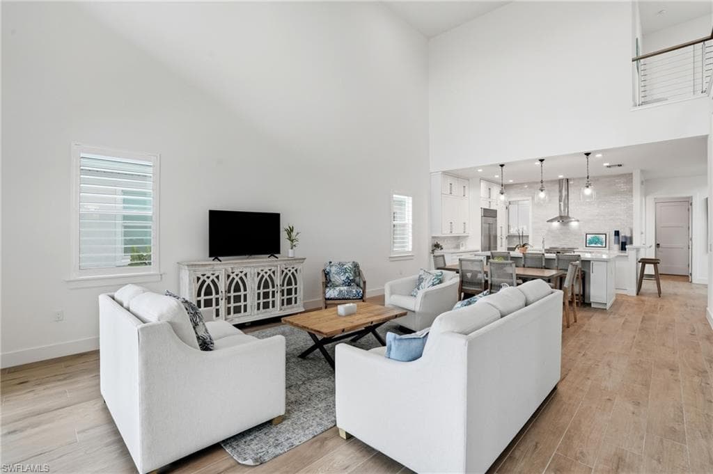 115 Cambria LN, NAPLES FL 34112-3