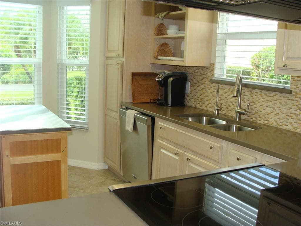 15348 Wimborne LN 3-9