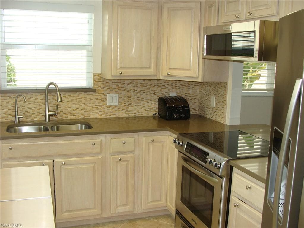 15348 Wimborne LN 3-7