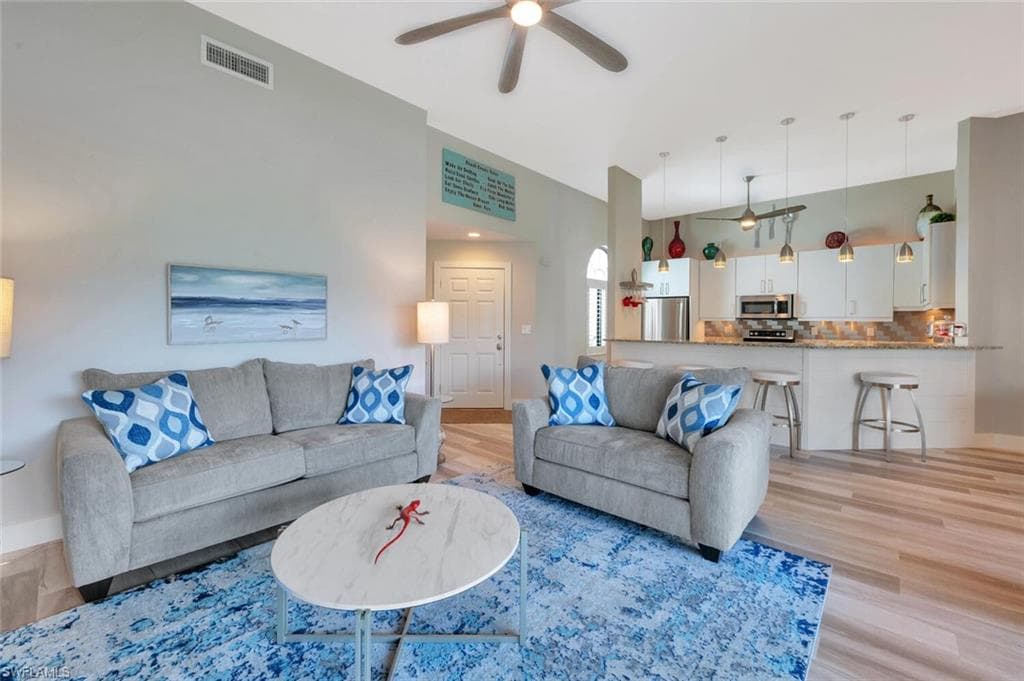 583 Beachwalk CIR Q-203-5