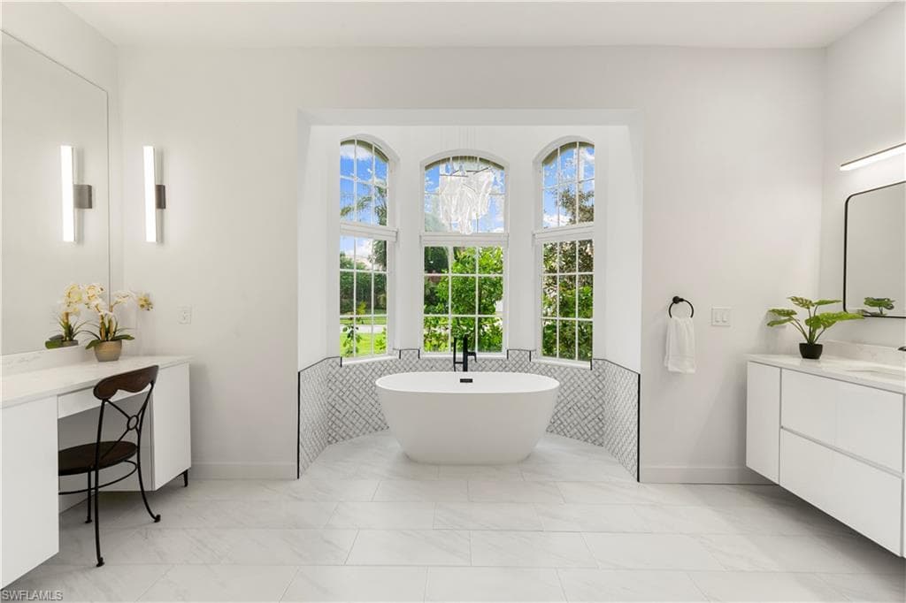 2341 Cheshire LN, NAPLES FL 34109-26