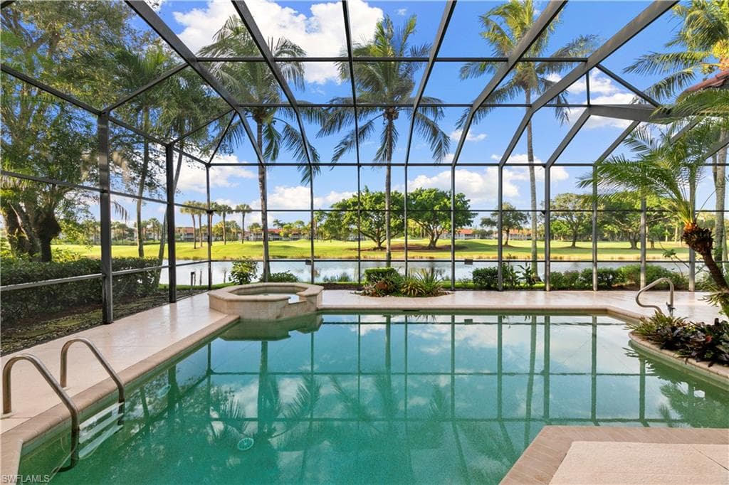 2341 Cheshire LN, NAPLES FL 34109-1