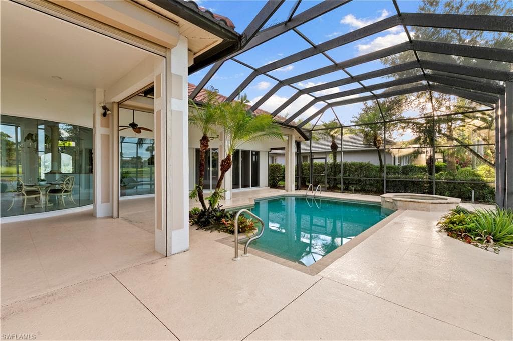 2341 Cheshire LN, NAPLES FL 34109-40