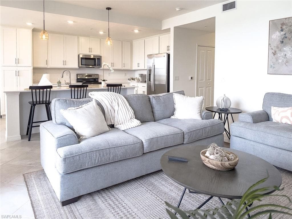 5629 Double Eagle CIR # 4223, AVE MARIA FL 34142-4