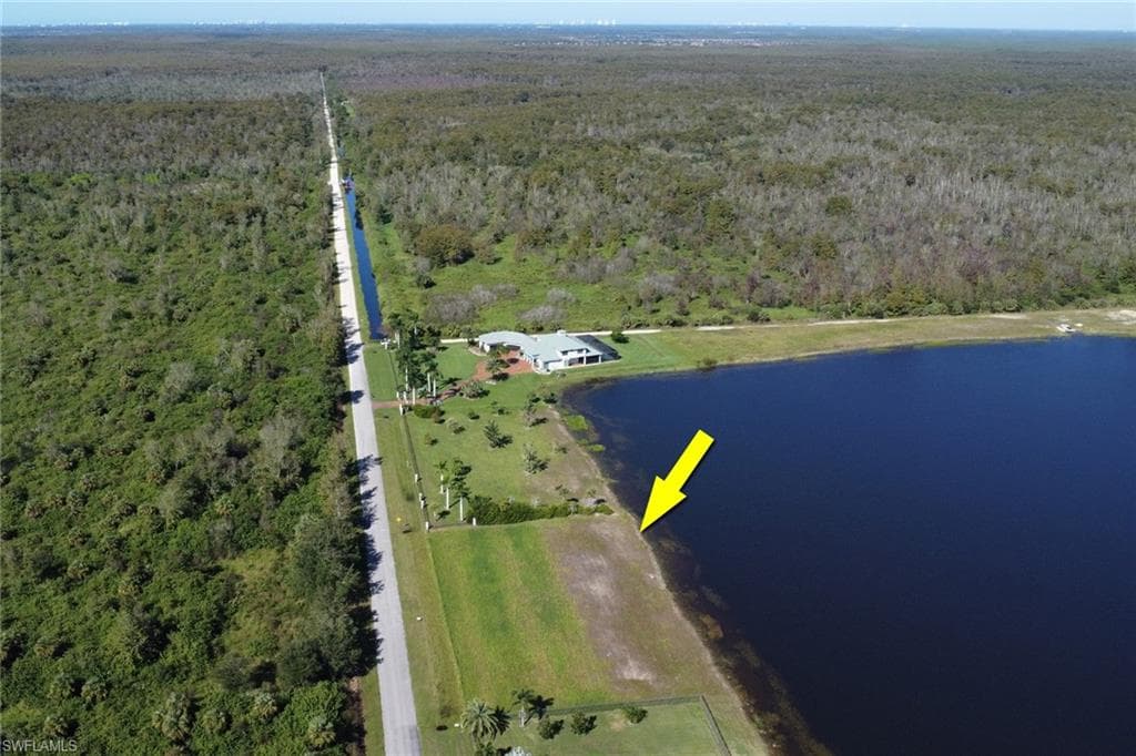 625 Shady Hollow BLVD W, NAPLES FL 34120-26