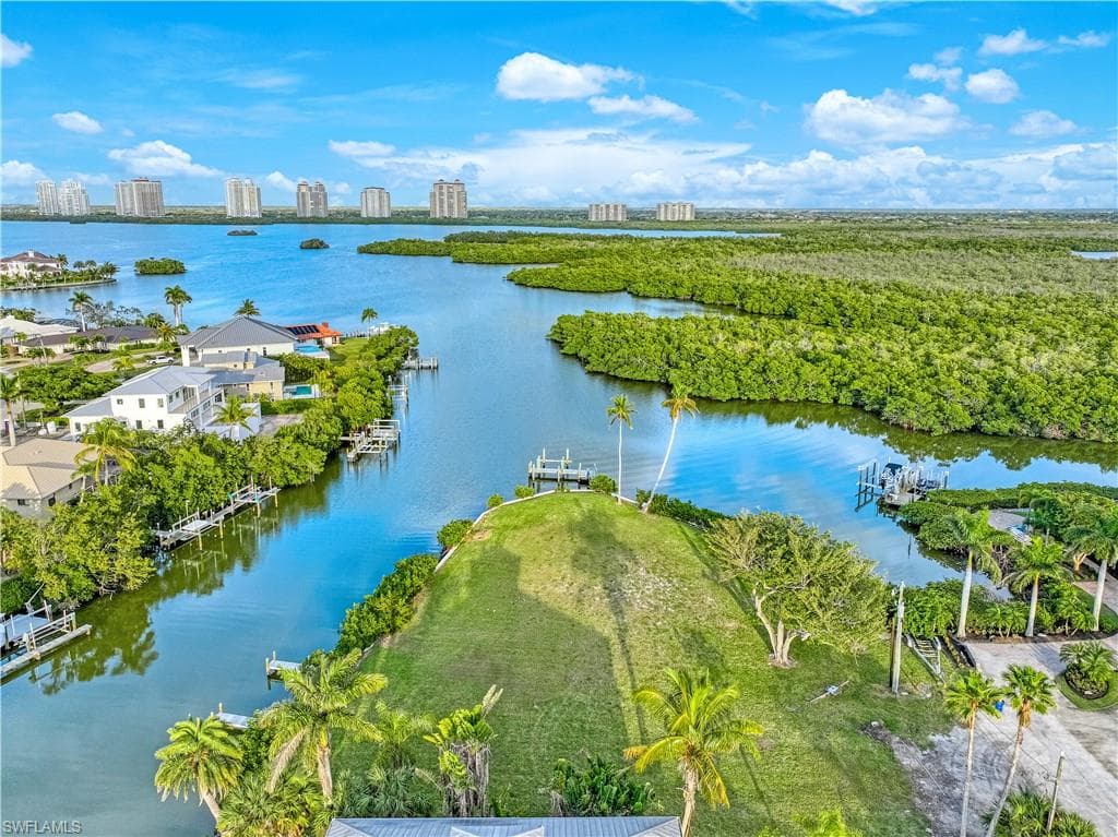5950 Carol CT, BONITA SPRINGS FL 34134-15