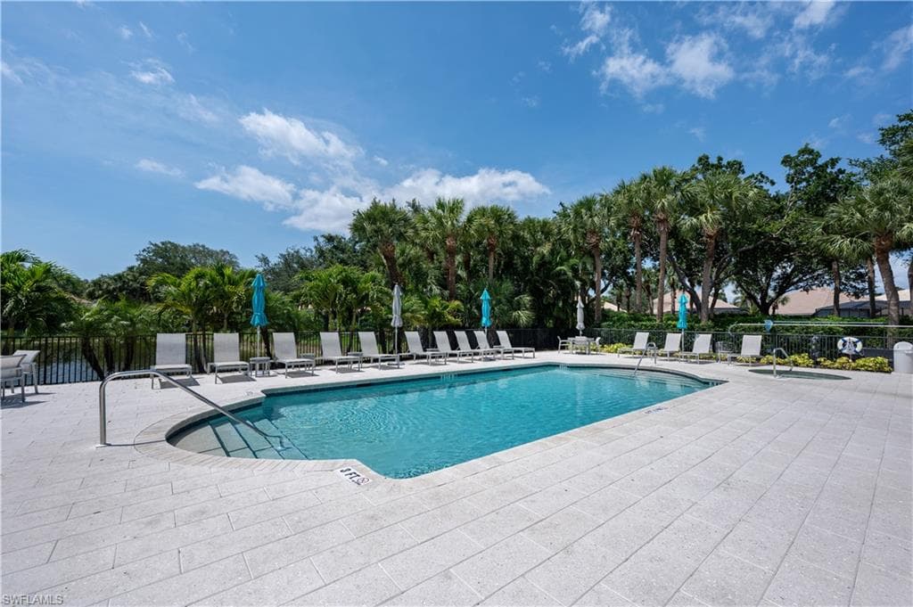 2408 Ravenna BLVD # 101, NAPLES FL 34109-29