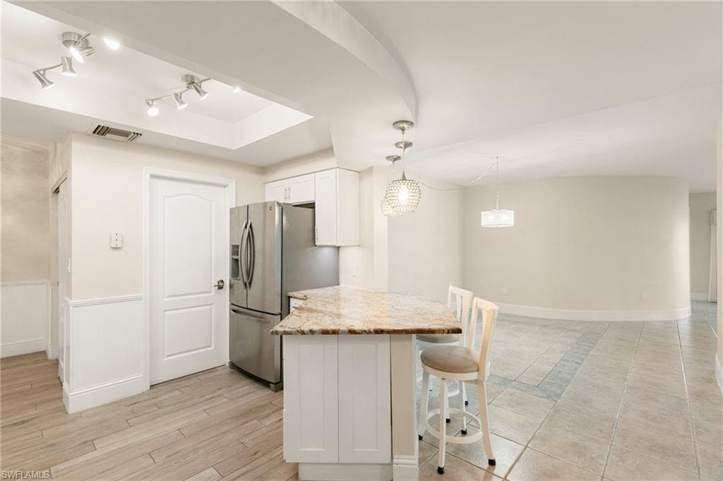 961 Collier CT # 107, MARCO ISLAND FL 34145-2