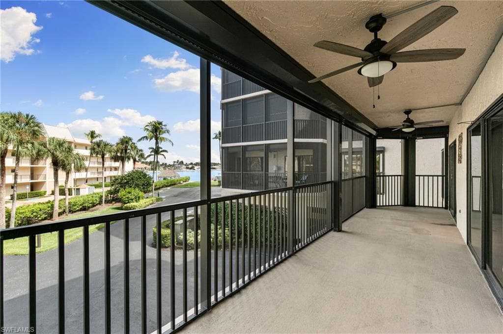 961 Collier CT # 107, MARCO ISLAND FL 34145-27