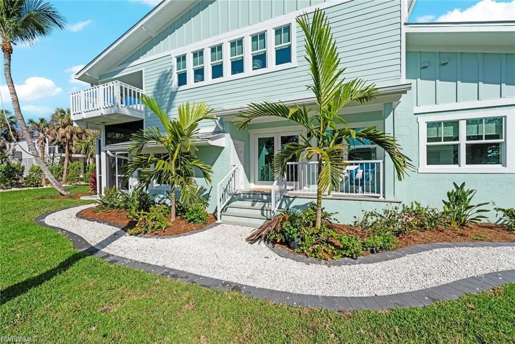 1163 Seagrape LN, SANIBEL FL 33957-48