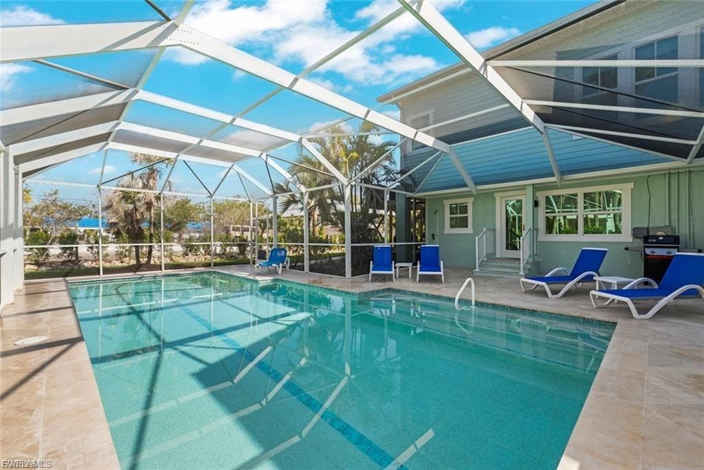 1163 Seagrape LN, SANIBEL FL 33957-44