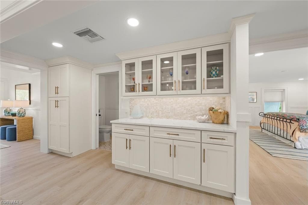 1163 Seagrape LN, SANIBEL FL 33957-10