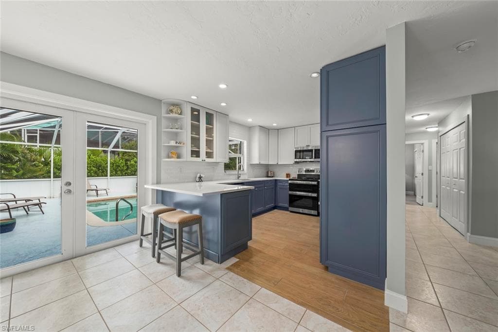 513 Rabbit RD, SANIBEL FL 33957-5
