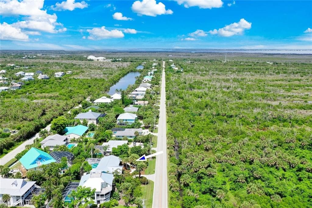 513 Rabbit RD, SANIBEL FL 33957-45